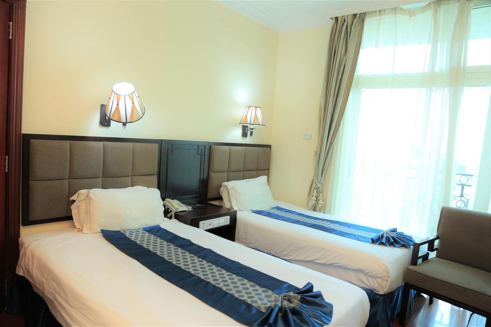 Blue Birds International Hotel Addis Abeba Zewnętrze zdjęcie