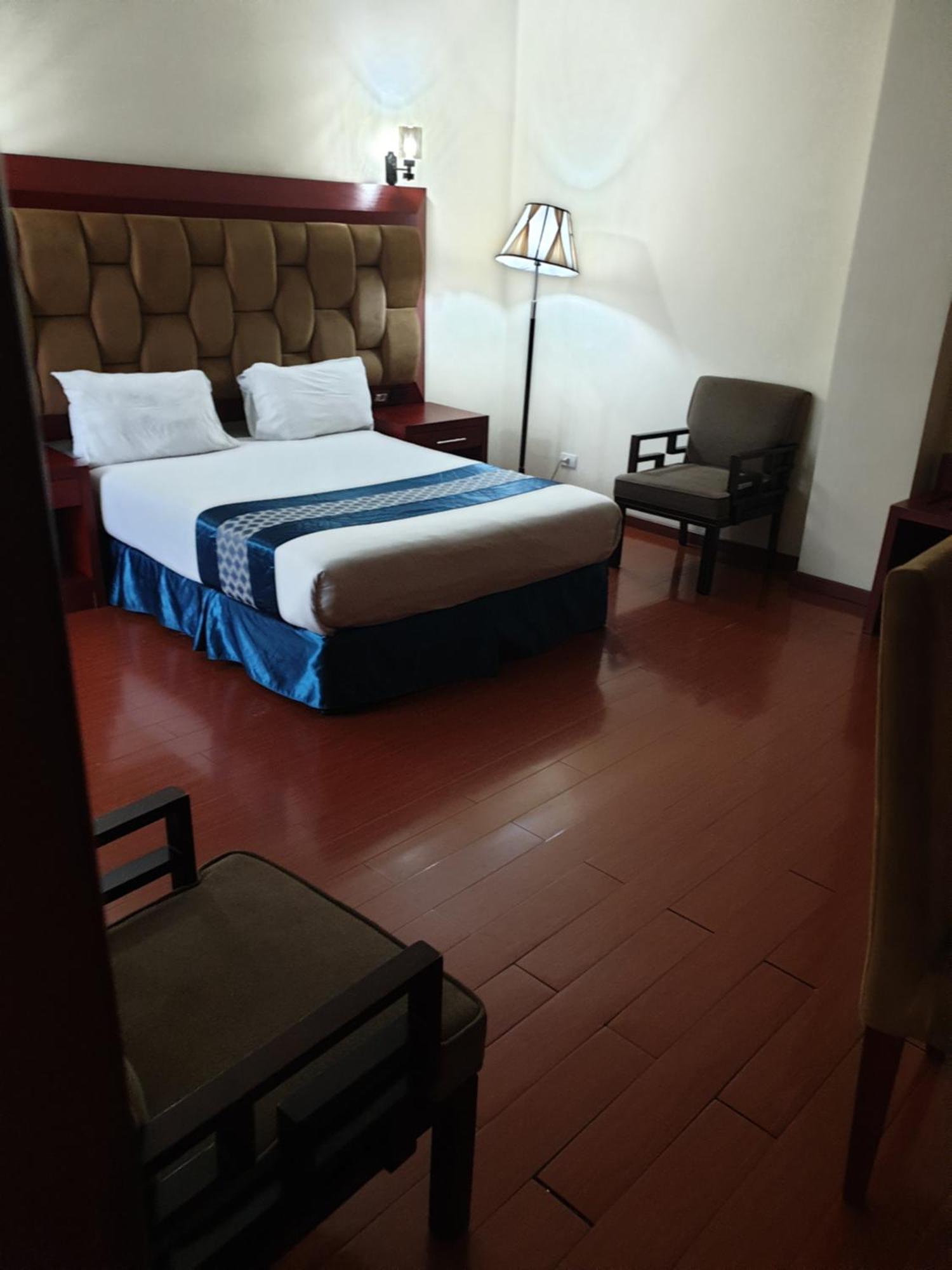 Blue Birds International Hotel Addis Abeba Zewnętrze zdjęcie