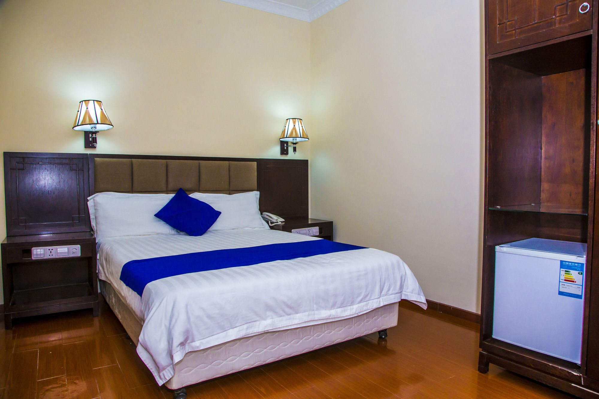Blue Birds International Hotel Addis Abeba Zewnętrze zdjęcie